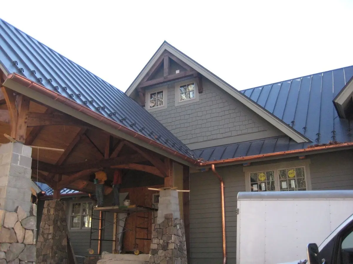 Craftsman Roofing team delivering quality roofing work in North Babylon